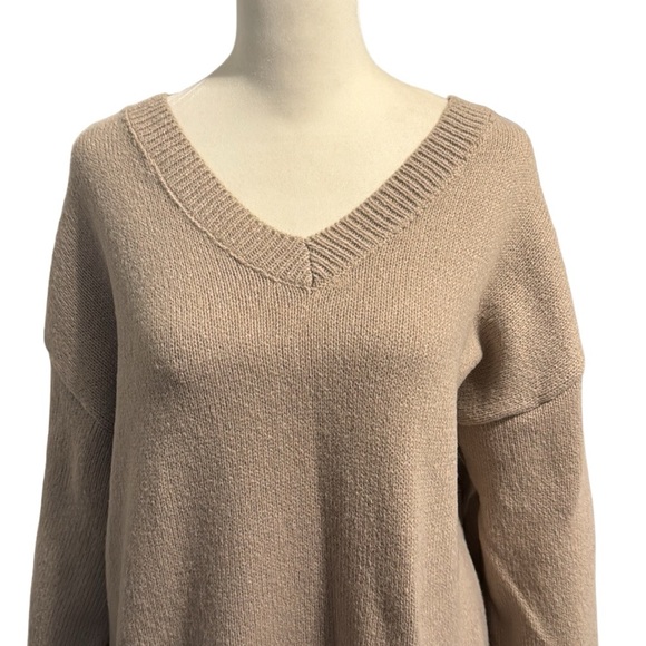 LE LIS full length maxi sweater dress - Picture 2 of 9